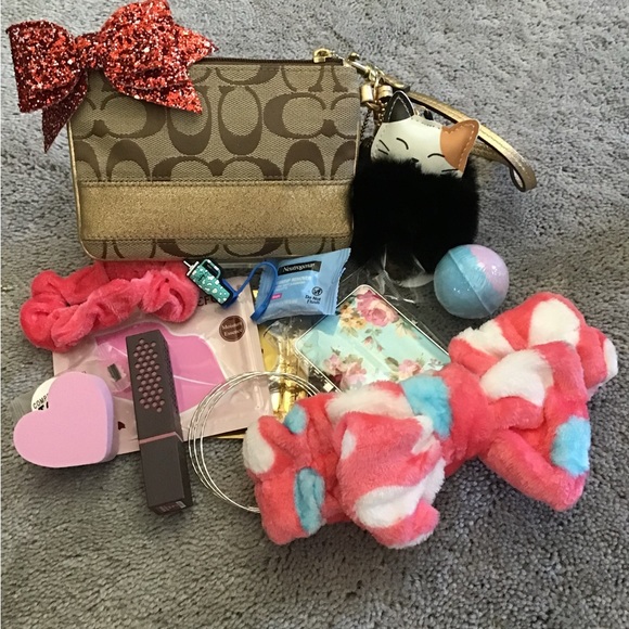 Build a Bag Set - Pick your Wallet, Wristlet or Bag and I'll fill it for you - Picture 1 of 10